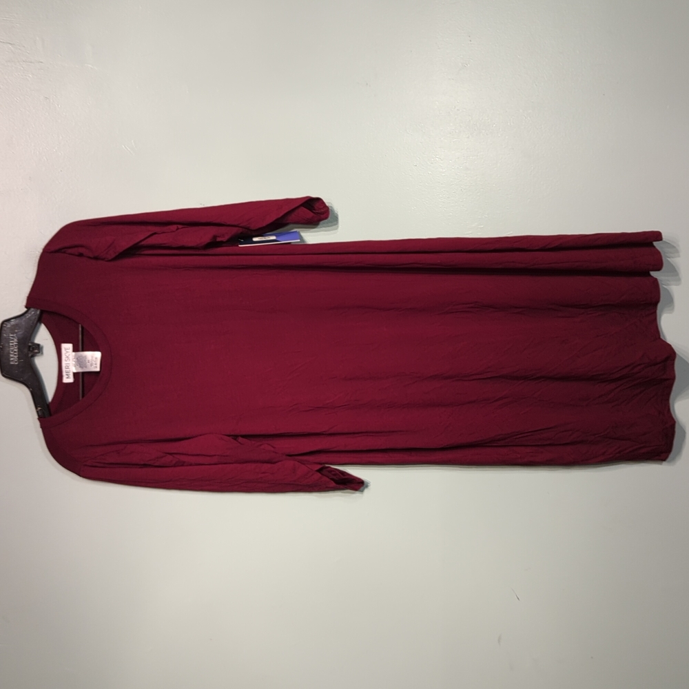 Meri Skye dress size 0X maroon colored